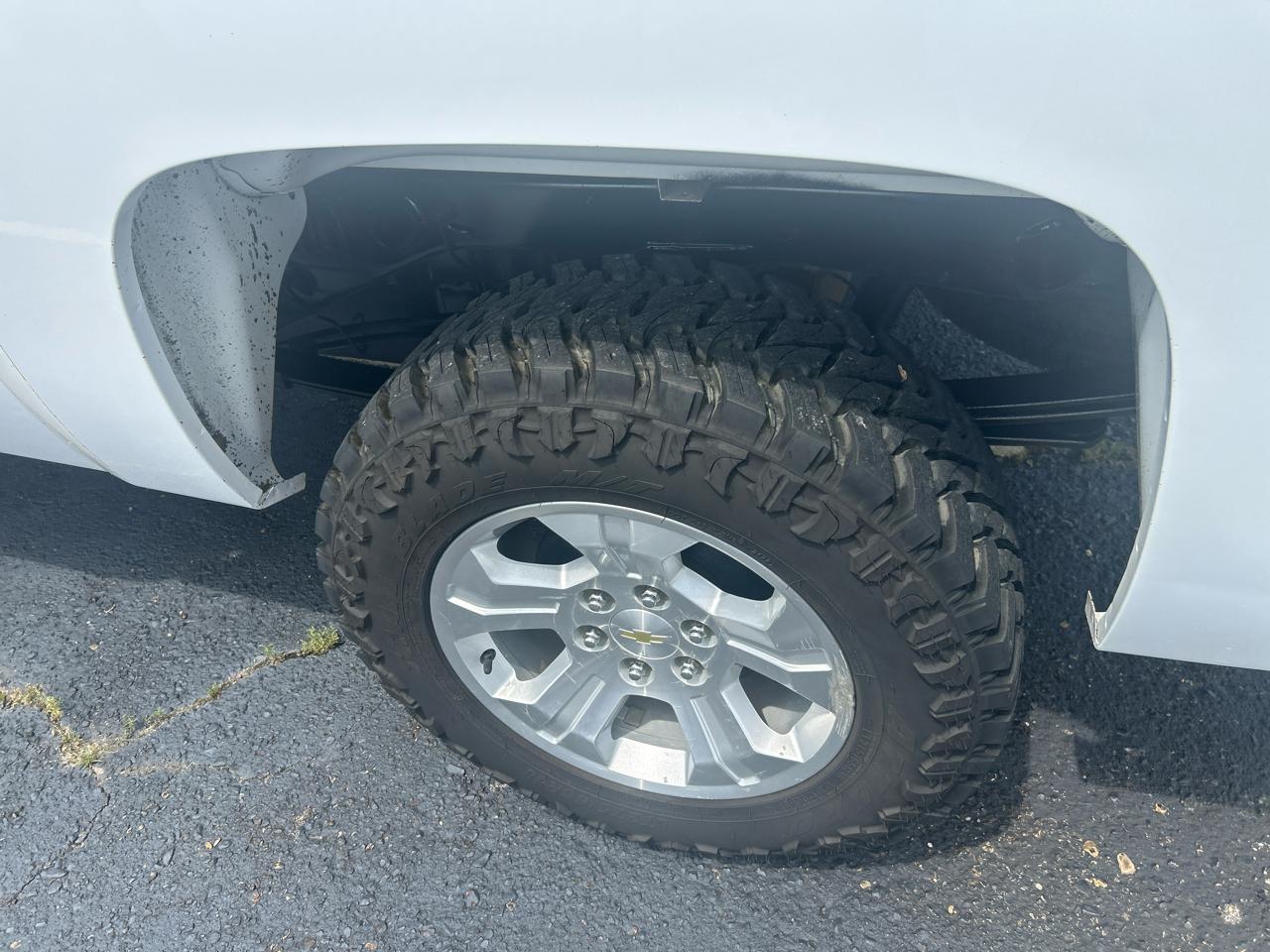 Chevrolet Silverado 1500 1LT Regular Cab 4WD 2011