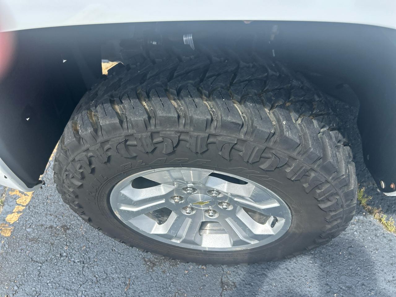 Chevrolet Silverado 1500 1LT Regular Cab 4WD 2011