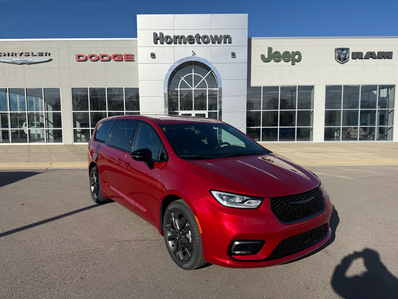 2026 Chrysler Pacifica Select