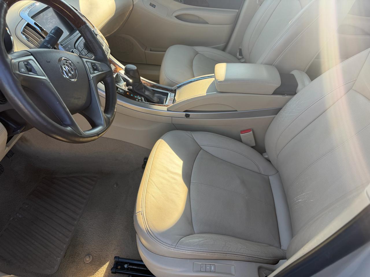 Buick LaCrosse CXS 2010