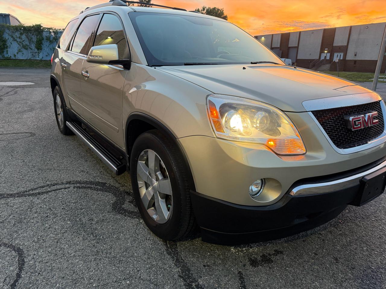 GMC Acadia SLT-2 AWD 2012