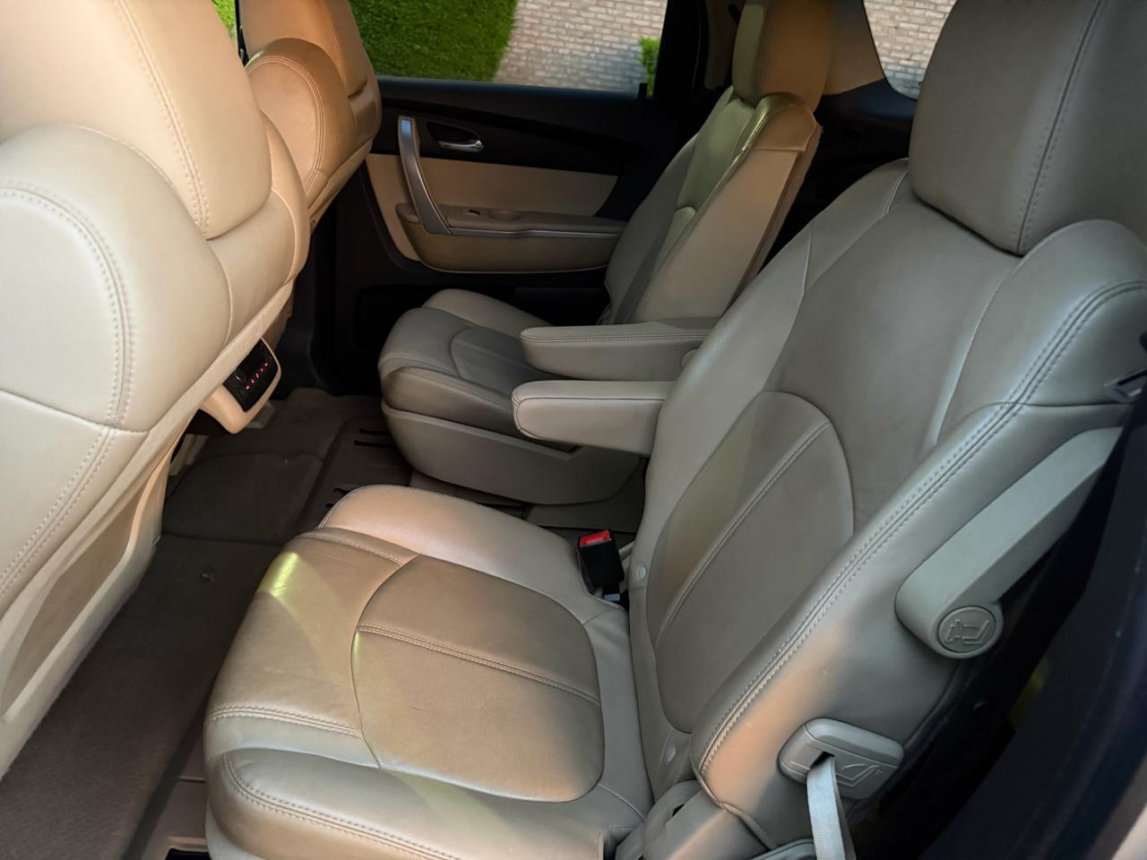 GMC Acadia SLT-2 AWD 2012
