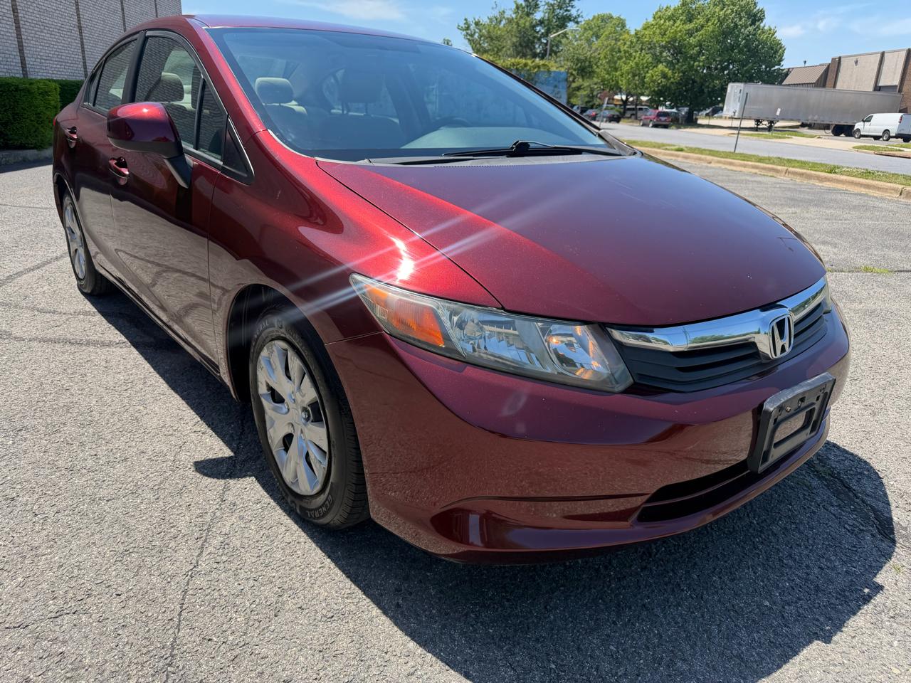 Honda Civic LX Sedan 5-Speed AT 2012