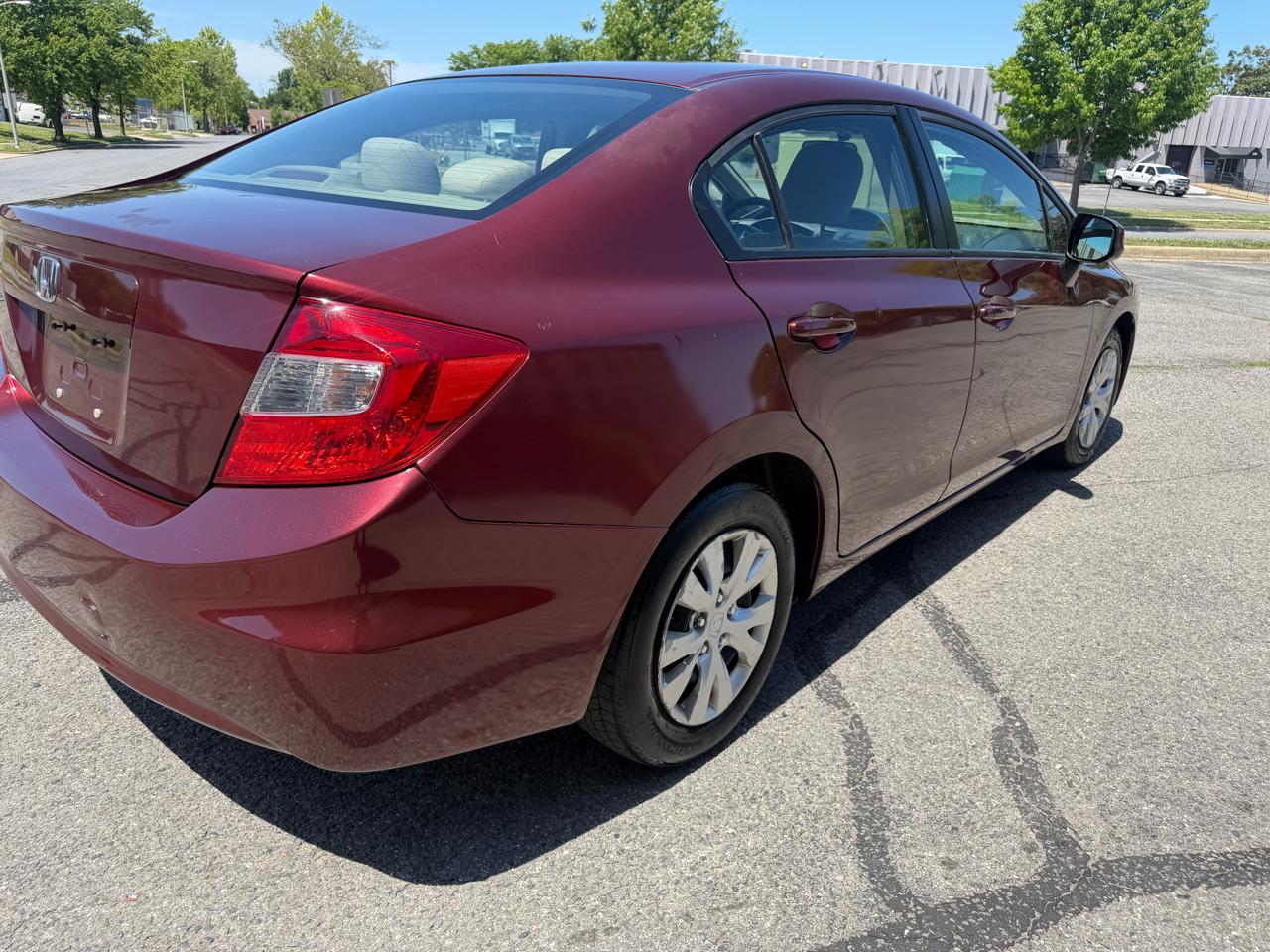 Honda Civic LX Sedan 5-Speed AT 2012