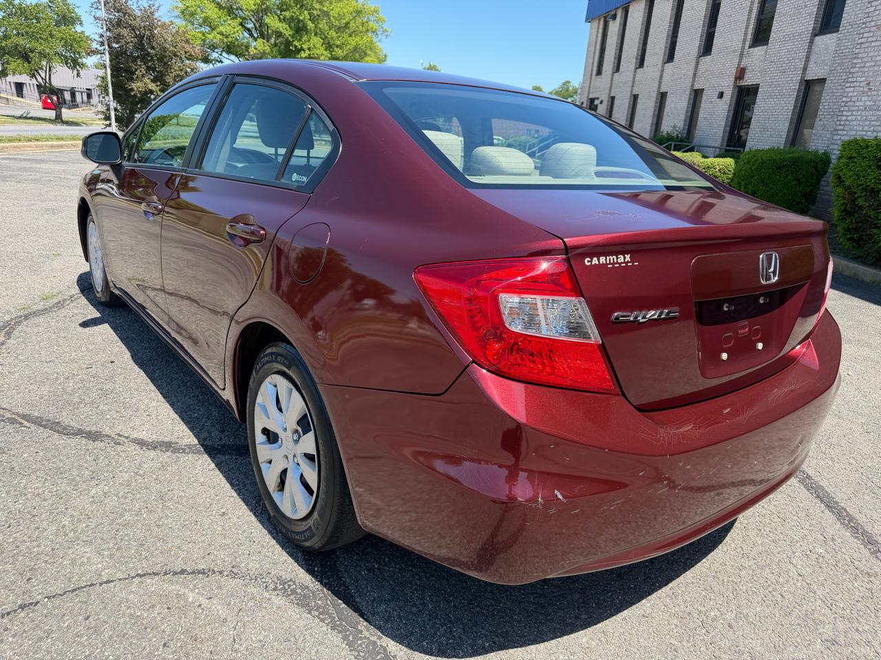 Honda Civic LX Sedan 5-Speed AT 2012