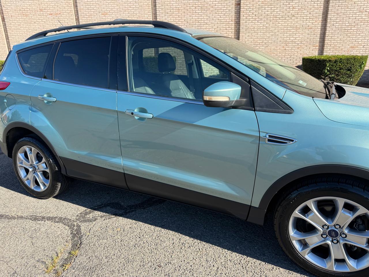 Ford Escape SEL FWD 2013
