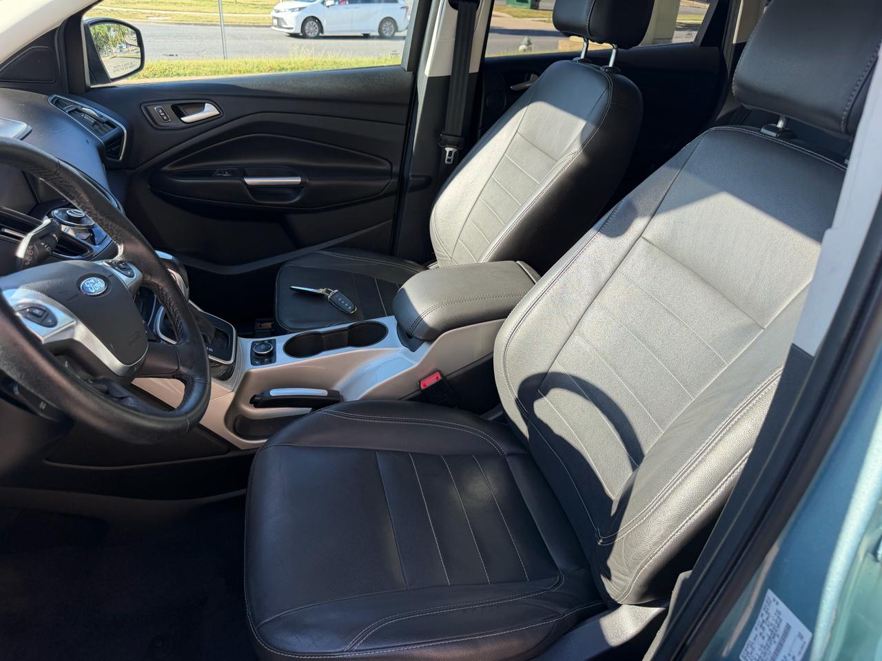 Ford Escape SEL FWD 2013