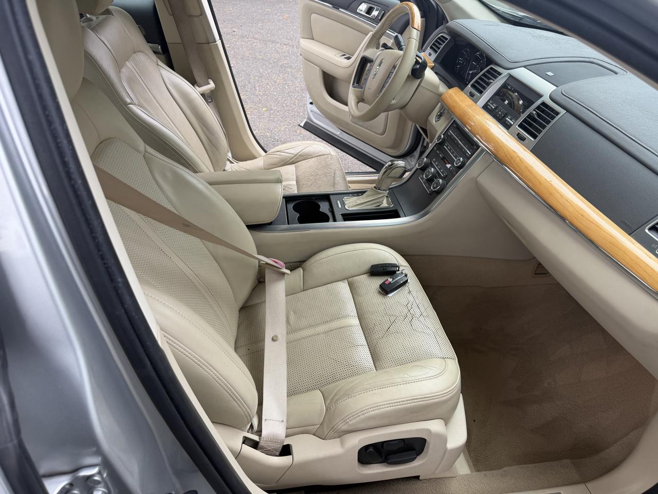 Lincoln MKS 3.7L FWD 2010