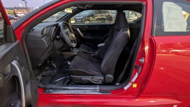 Scion tC Sports Coupe 6-Spd AT 2013