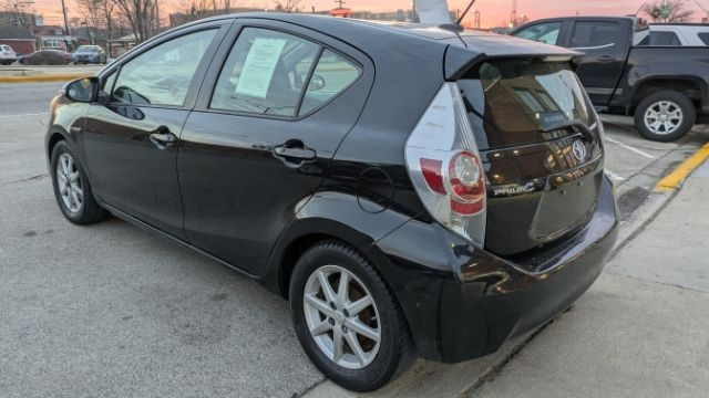 Toyota Prius c Four 2013