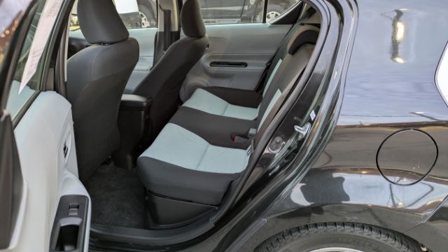 Toyota Prius c Four 2013