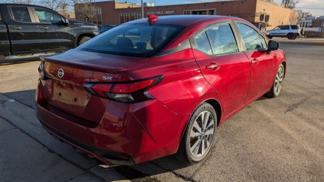 Nissan Versa SR 2020