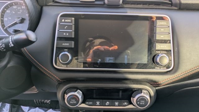 Nissan Versa SR 2020