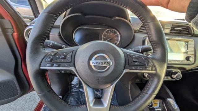 Nissan Versa SR 2020