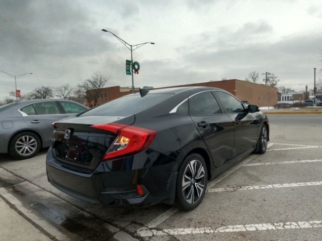 Honda Civic EX-T Sedan CVT 2016
