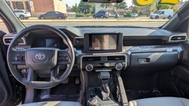 Toyota Tacoma TRD Sport Double Cab 4WD 2026