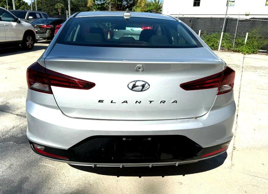 Hyundai Elantra Limited 2020