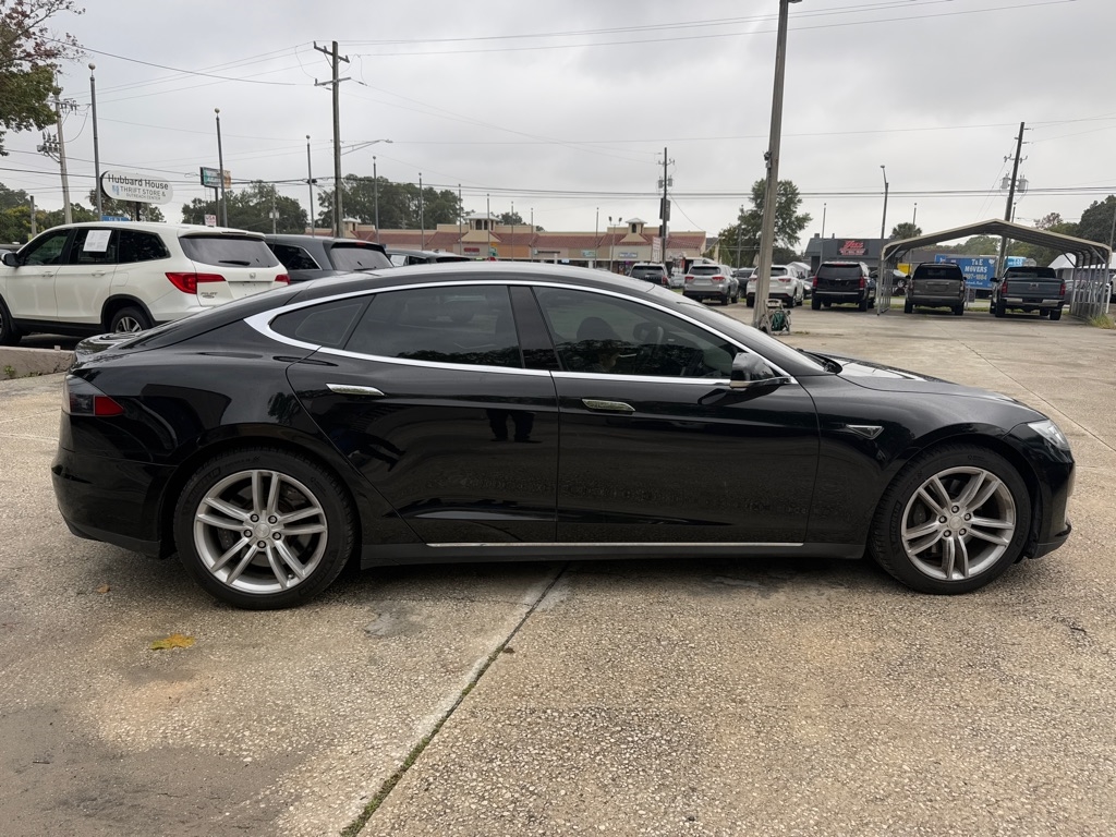 Tesla Model S Base 2014