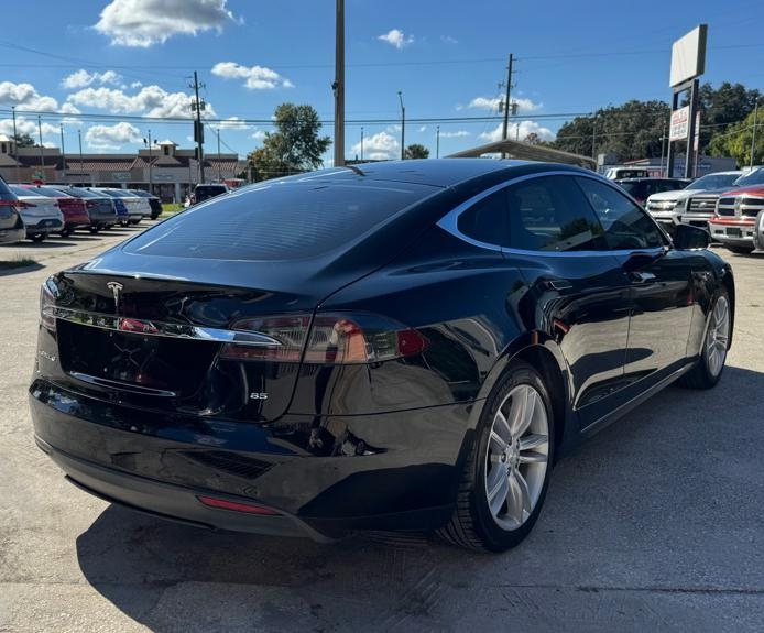 Tesla Model S Base 2014