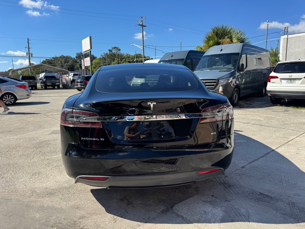 Tesla Model S Base 2014