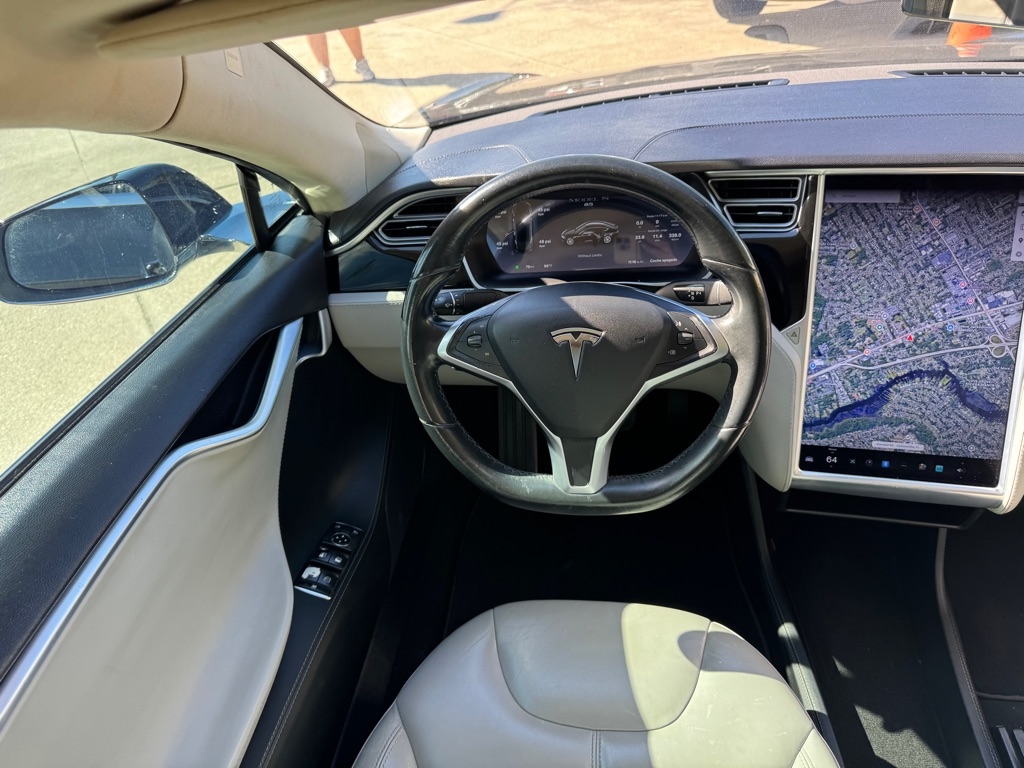 Tesla Model S Base 2014