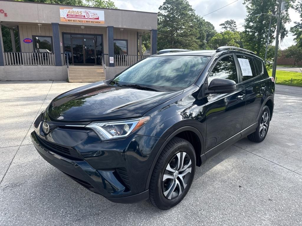 2017 Toyota RAV4 LE FWD