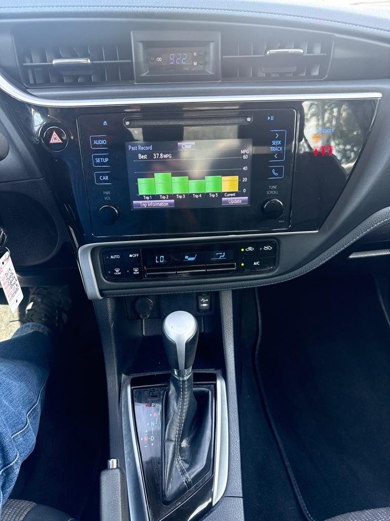 2019 Toyota Corolla SE - Photo 12