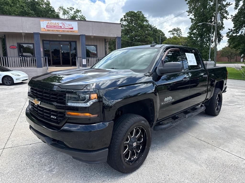 2018 Chevrolet Silverado 1500 Custom Crew Cab 4WD