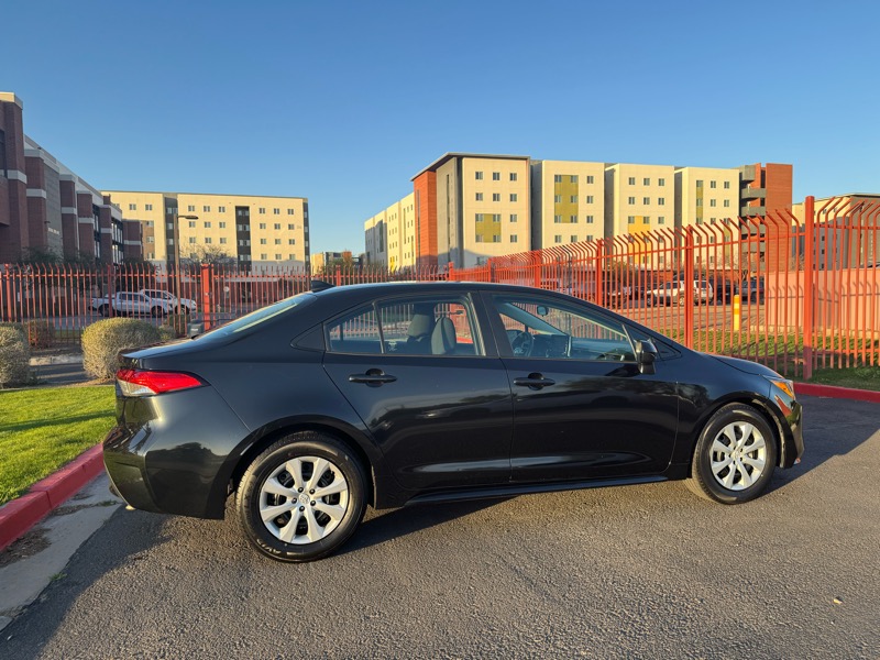 Toyota Corolla LE 2021