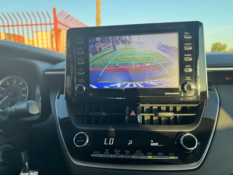 Toyota Corolla LE 2021