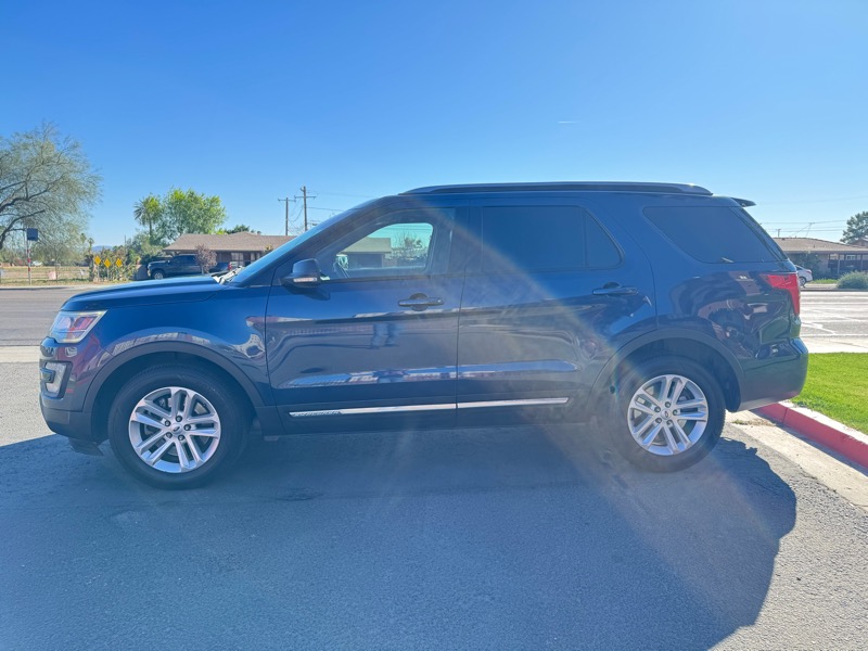 Ford Explorer XLT FWD 2017