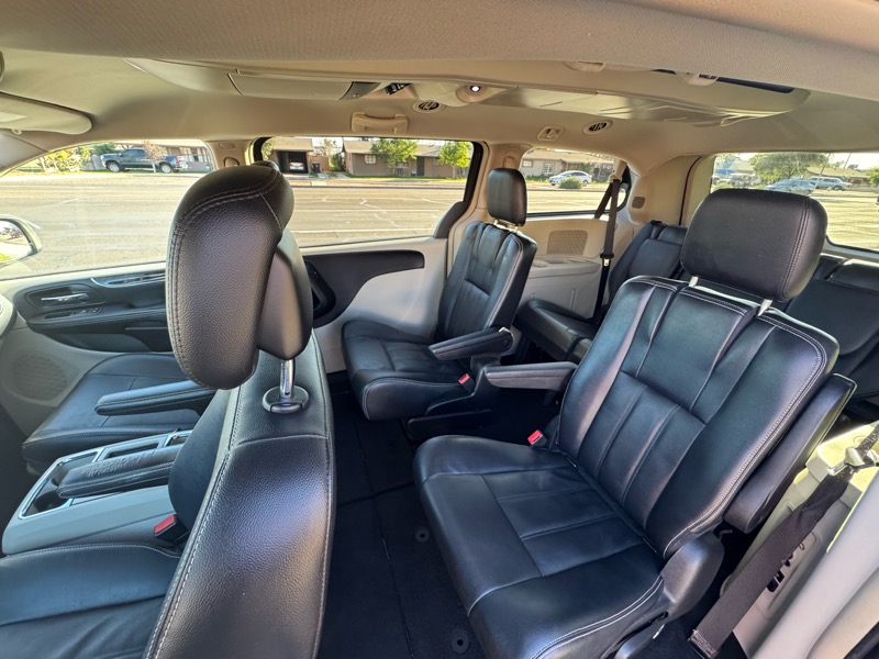 Chrysler Town & Country Touring 2014