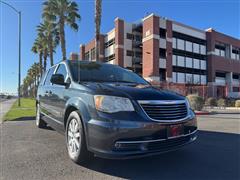 2014 Chrysler Town & Country 