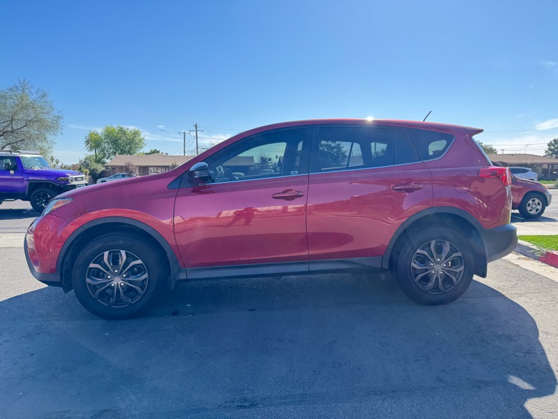 Toyota RAV4 LE FWD 2014