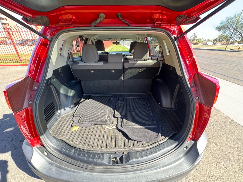 Toyota RAV4 LE FWD 2014