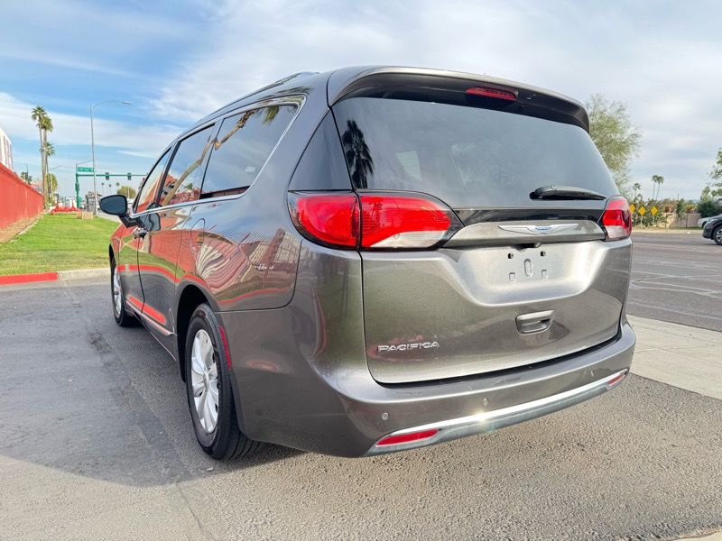 Chrysler Pacifica Touring-L 2019