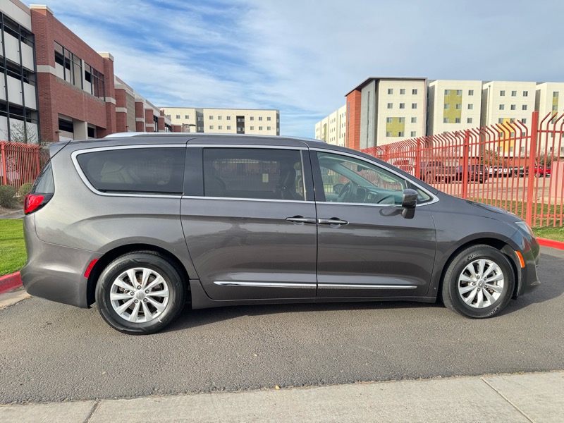 Chrysler Pacifica Touring-L 2019