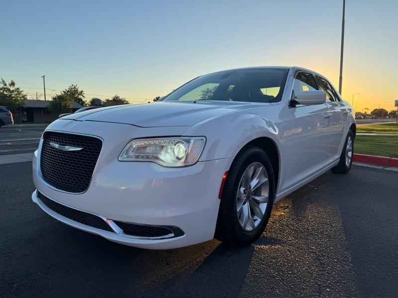 Chrysler 300 Limited RWD 2015