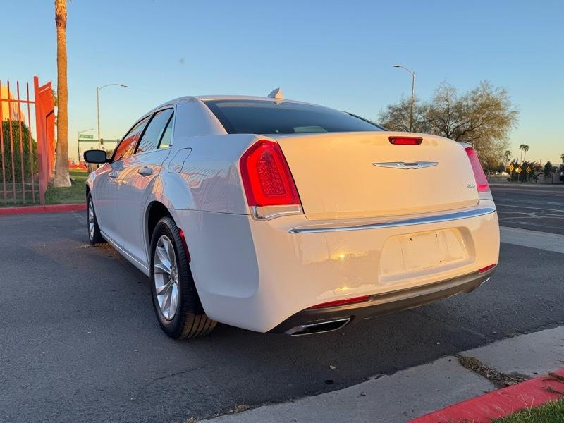 Chrysler 300 Limited RWD 2015