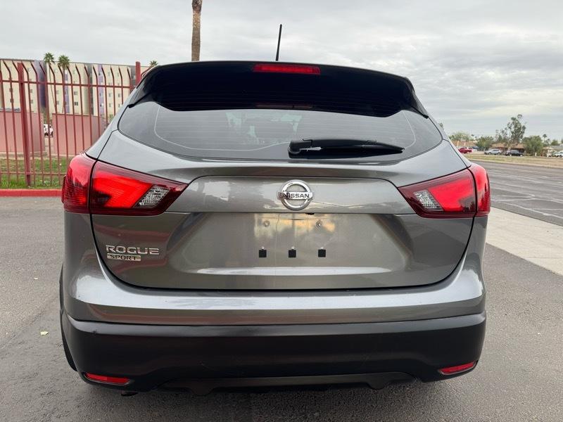 Nissan Rogue Sport S 2017