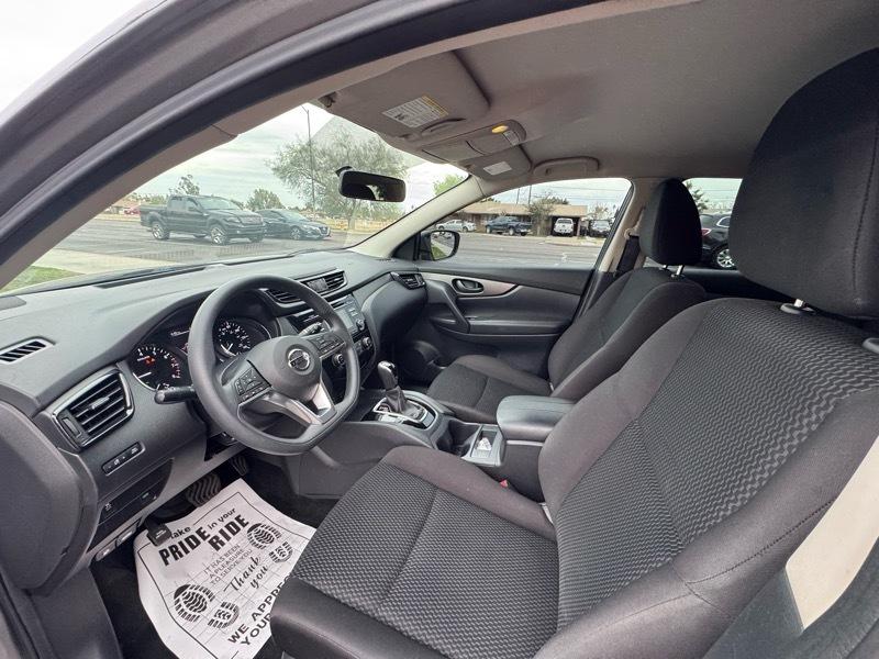 Nissan Rogue Sport S 2017