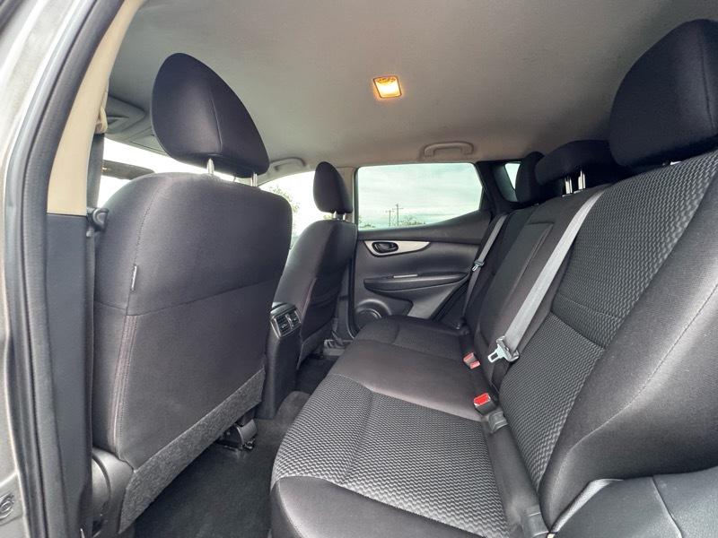 Nissan Rogue Sport S 2017