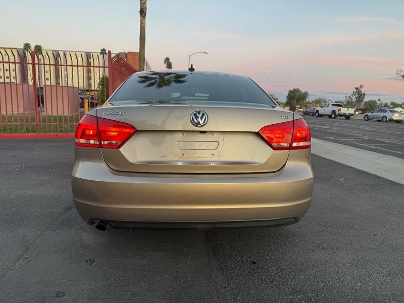 Volkswagen Passat Limited Edition 4D Sedan 2015