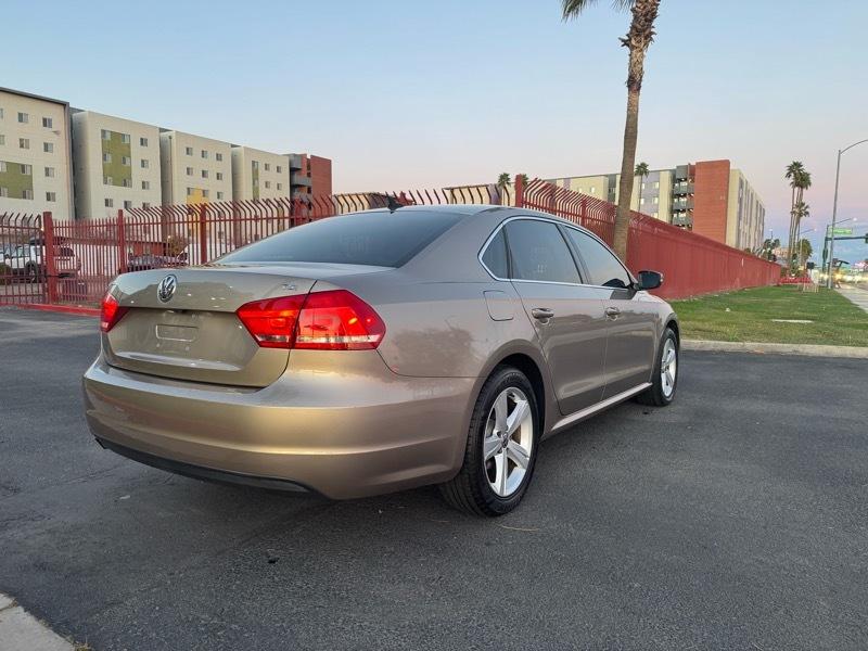 Volkswagen Passat Limited Edition 4D Sedan 2015