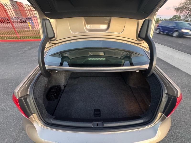 Volkswagen Passat Limited Edition 4D Sedan 2015