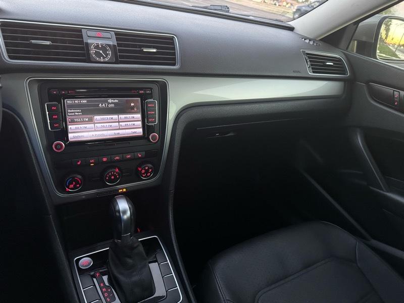 Volkswagen Passat Limited Edition 4D Sedan 2015