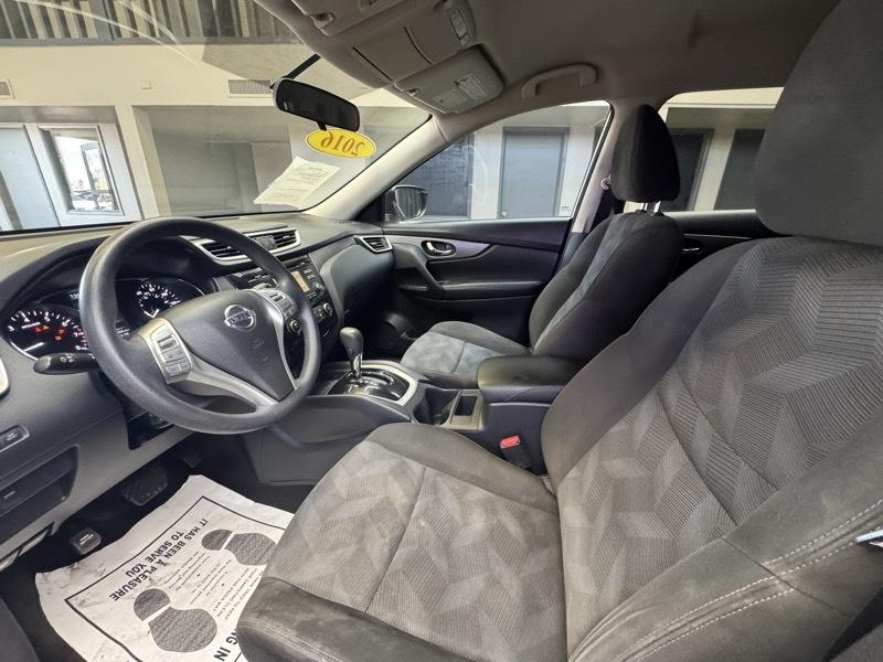 Nissan Rogue photo 9