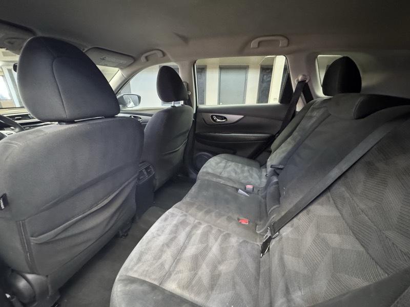 Nissan Rogue photo 12