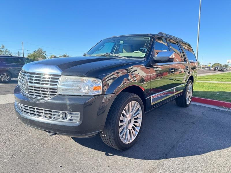 Lincoln Navigator 4WD 2013