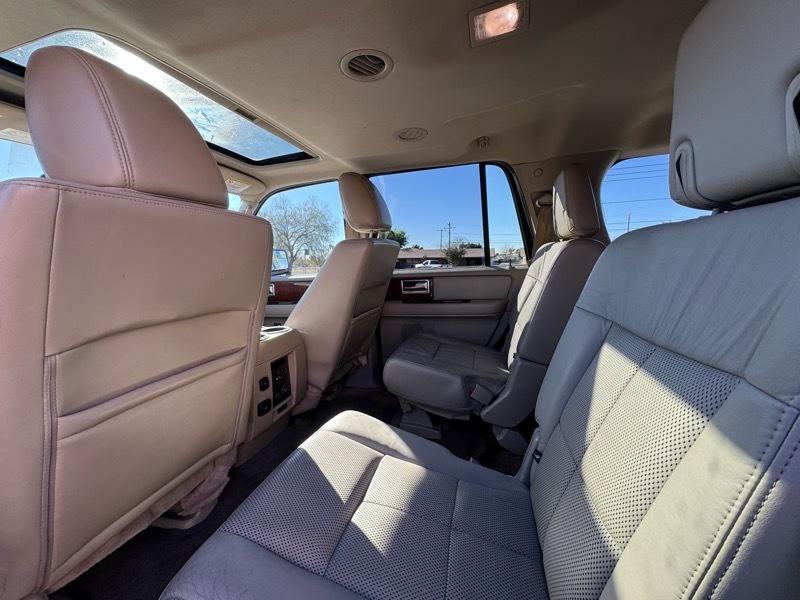 Lincoln Navigator 4WD 2013